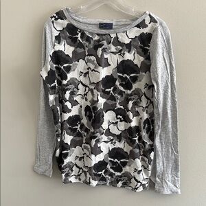 Old Navy Black and Gray Floral Top
